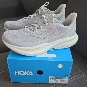 Hoka Mens Light Gray Sneakers...NEW...Size 10.5
